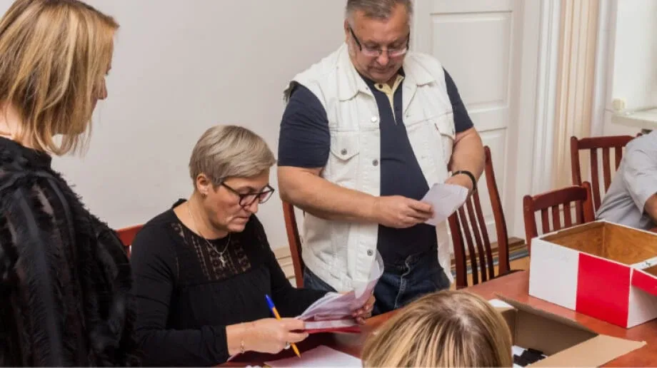 Znamy składy obwodowych komisji wyborczych w powiecie ostrowskim (zdjęcia)