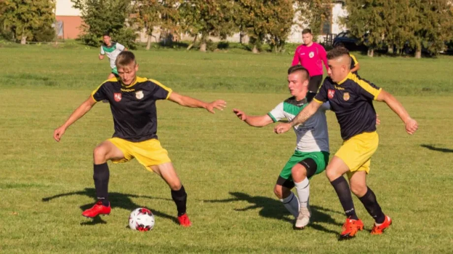 GKS Andrzejewo gromi w Różanie. Iskra przegrywa w Baranowie (wyniki, tabela)
