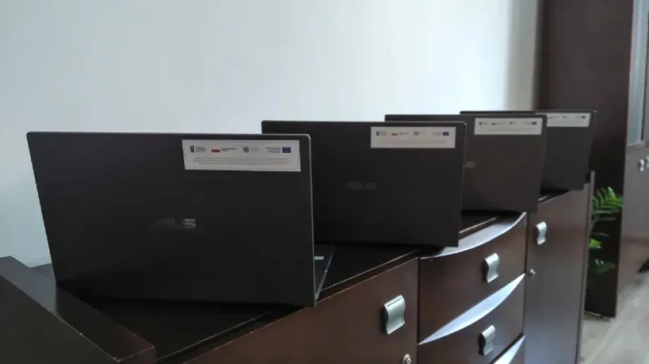 105 tysięcy złotych na sprzęt elektroniczny dla ostrowskich uczniów