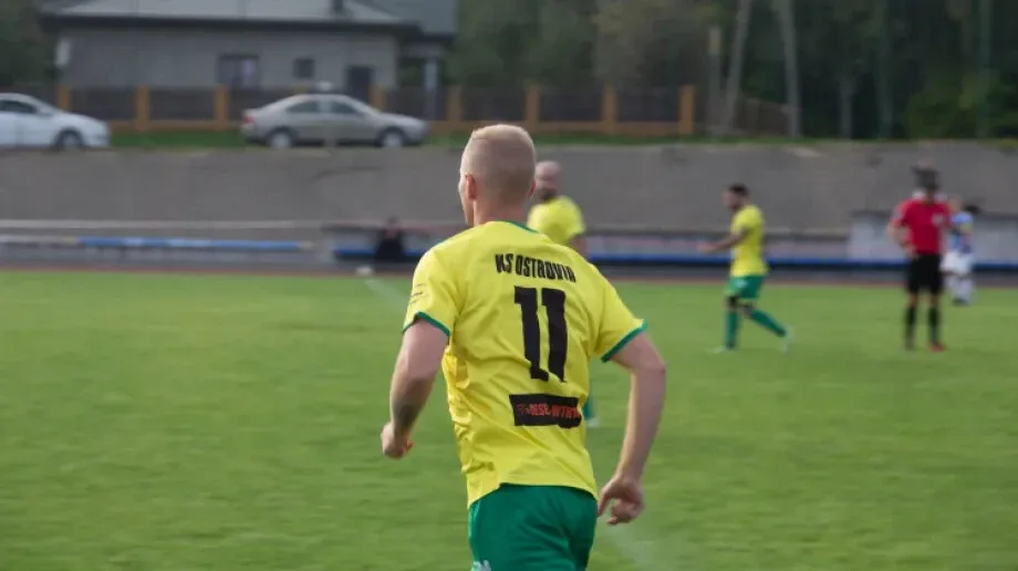 Zwycięstwo KS Ostrovii i zjawiskowy gol 16-letniego Kamila Krystosika (14. kolejka)