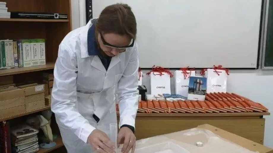 Warsztaty chemiczne w szkołach podstawowych w Andrzejewie i w Ołdakach Polonii