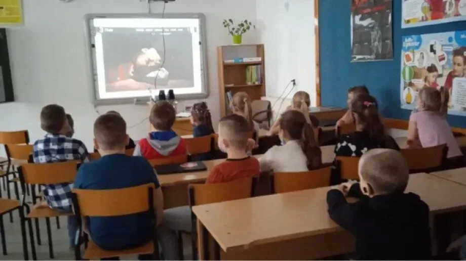 Teatr online dla najmłodszych uczniów Szkoły Podstawowej w Andrzejewie