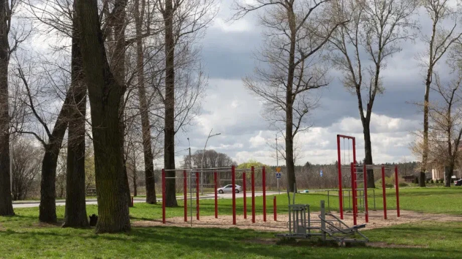Niedziela z opadami na wschodzie. Na Podlasiu możliwy deszcz ze śniegiem
