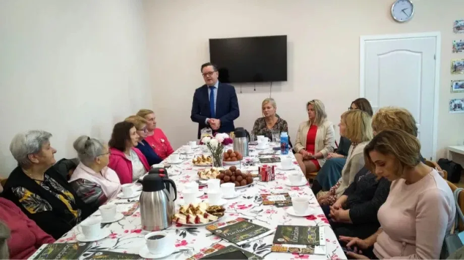 Spotkanie 'Przy kawie i ciastku rozmowy o zdrowiu' odbyło się w Nurze