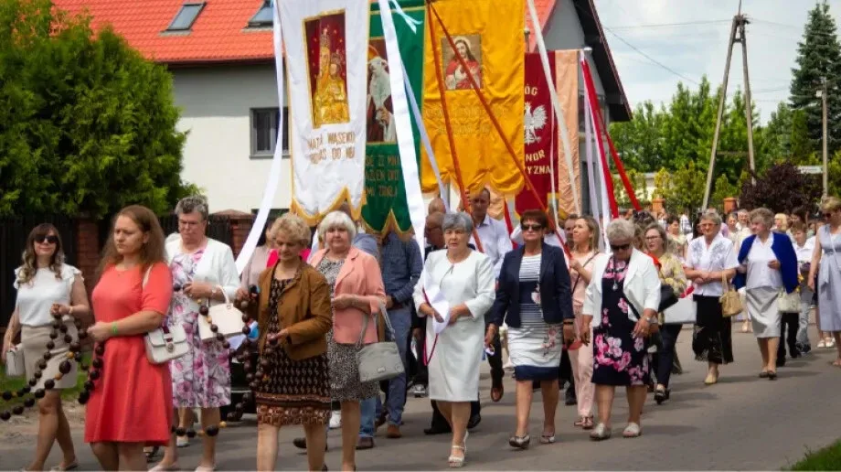Procesja Bożego Ciała w parafii Chrystusa Dobrego Pasterza (zdjęcia)
