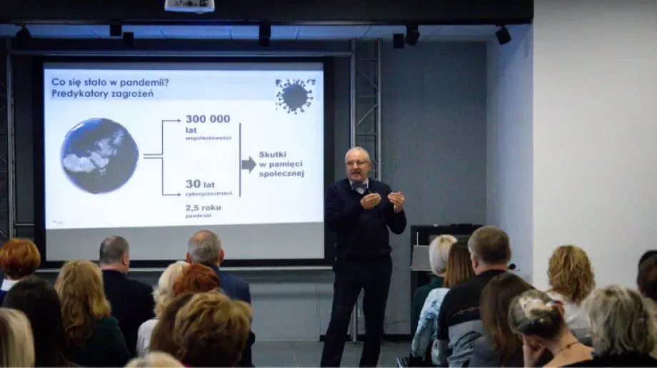 Konferencja pt. 'Uwolnij się. Bądź sobą!' w Starej Elektrowni (zdjęcia)