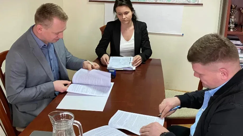 Rozwój infrastruktury drogowej w gminie Nur - przebudowa drogi Kamianka-Stokowo - Kramkowo Lipskie
