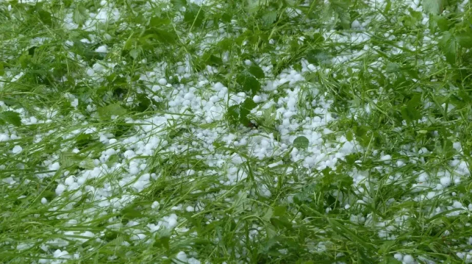 Na terenie powiatu mogą wystąpić burze z gradem