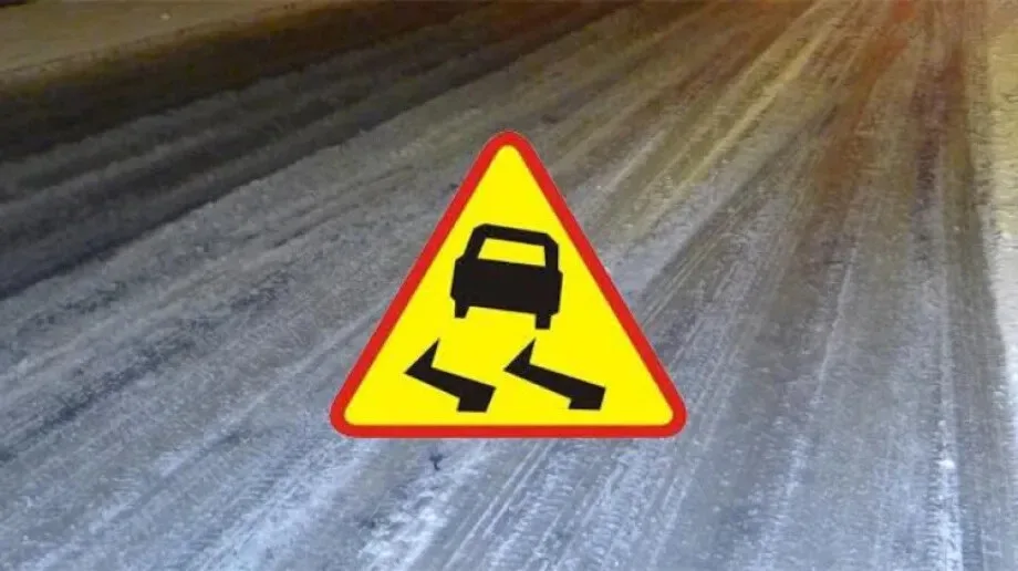 Kierująca toyotą straciła panowanie nad pojazdem i uderzyła w bariery