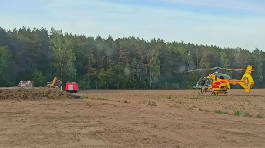 Wypadek w miejscowości Trynosy-Osiedle. 48-latek zabrany śmigłowcem do szpitala! 