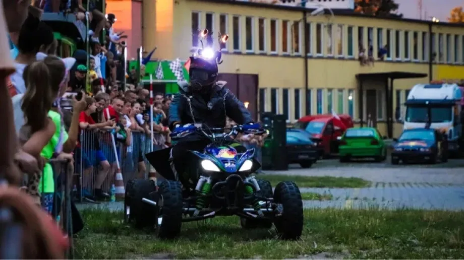 Monster Truck Show w Ostrowi Mazowieckiej. Wieczór atrakcji! (zdjęcia)