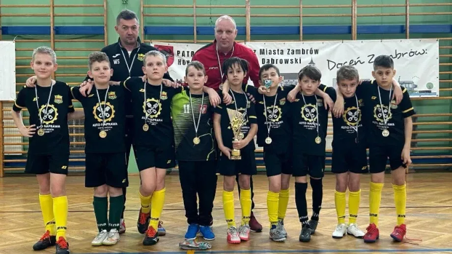 Ekipa Syposza z wicemistrzostwem. Gorczyński z MVP