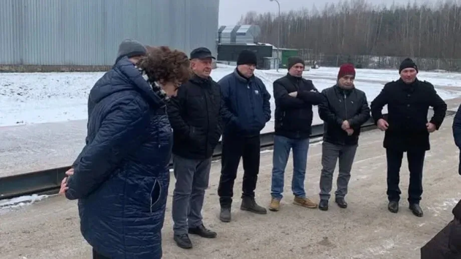 Samorządowcy z Andrzejewa odwiedzili biogazownię w Krasowie-Częstkach (zdjęcia)
