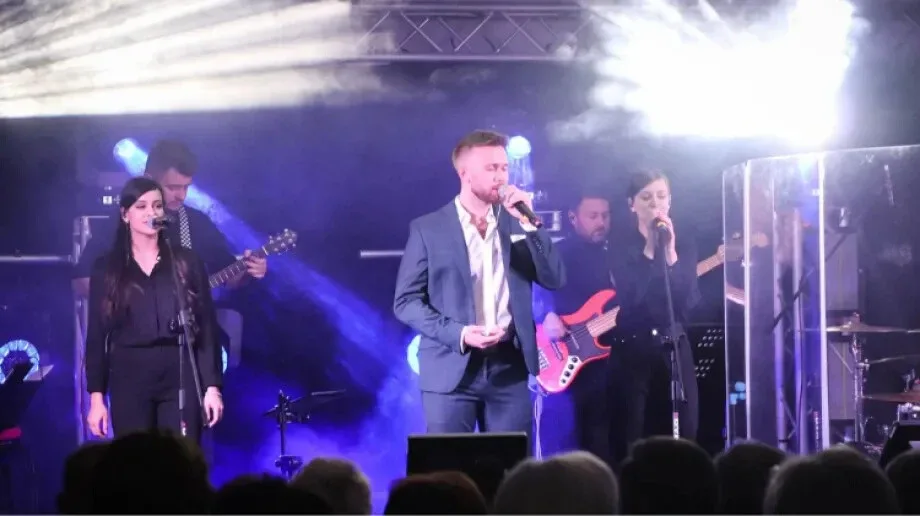 'Za Tobą pójdę jak na bal...' - magiczny wieczór z muzyką Krzysztofa Krawczyka w Starej Elektrowni (zdjęcia, wideo)