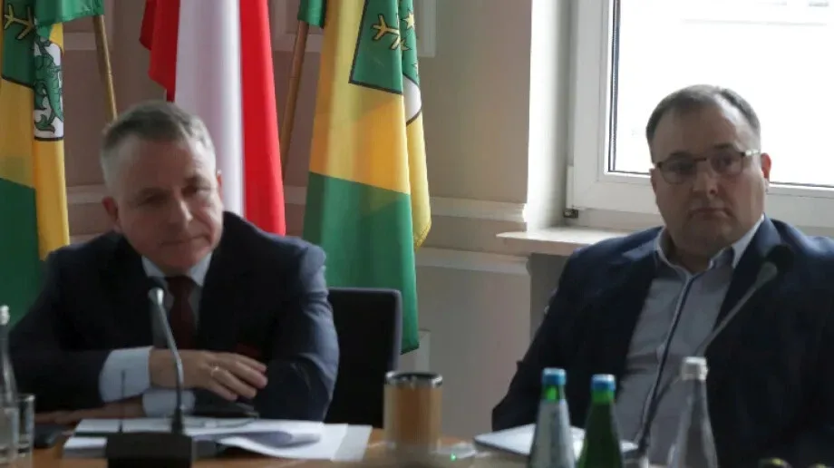 Ile zarobili i co mają starosta Bauer i wicestarosta Pieńkowski?