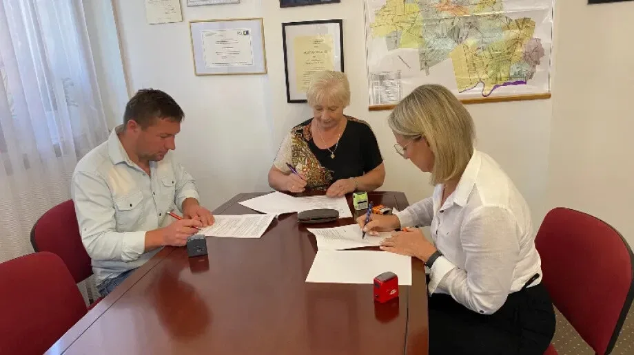 Nowe altanki i garaż. Inwestycja rekreacyjna w dwóch wsiach gminy Zaręby Kościelne