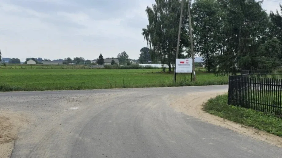 Nowa jakość na drodze w gminie Boguty-Pianki. Przebudowa zakończona (zdjęcia)