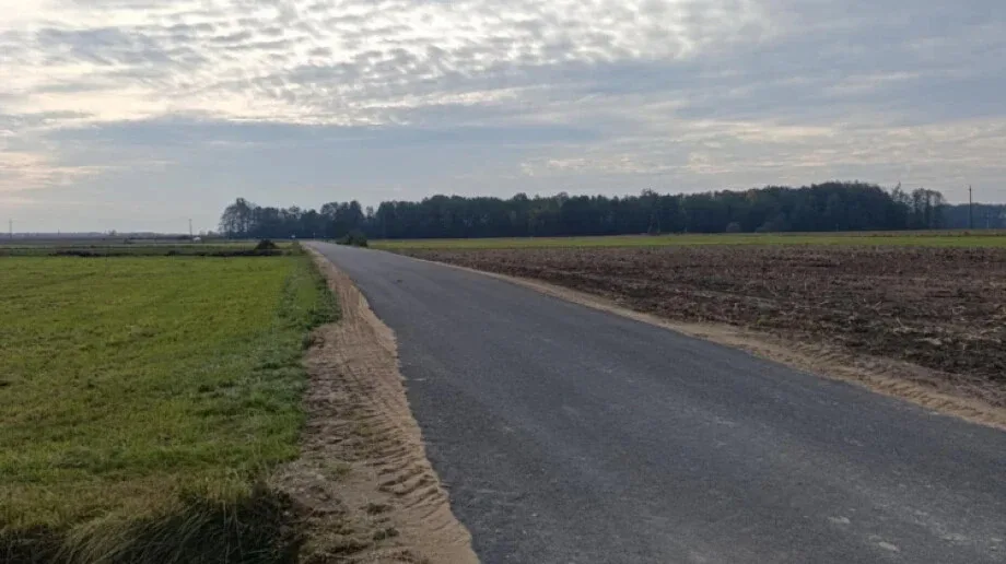 Inwestycja zakończona! Nowa droga w powiecie ostrowskim już gotowa (zdjęcia)