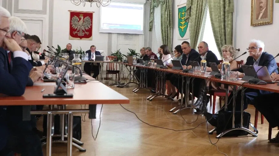 Ogromna awantura o śmieci w Ostrowi. Zapadła decyzja w sprawie nowej opłaty