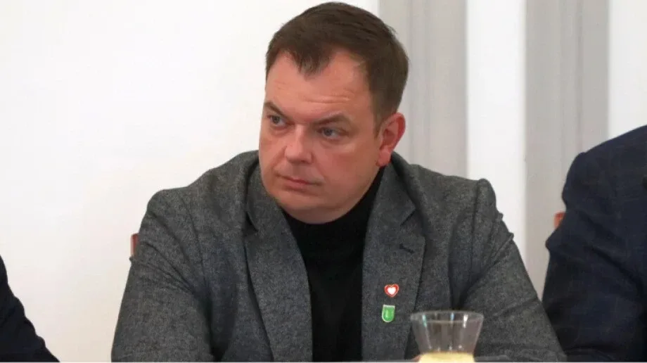 Bardzo mocne słowa na sesji. 'Wykorzystał pan emocje rodziców do celów politycznych'. 'No grubo pan pojechał'