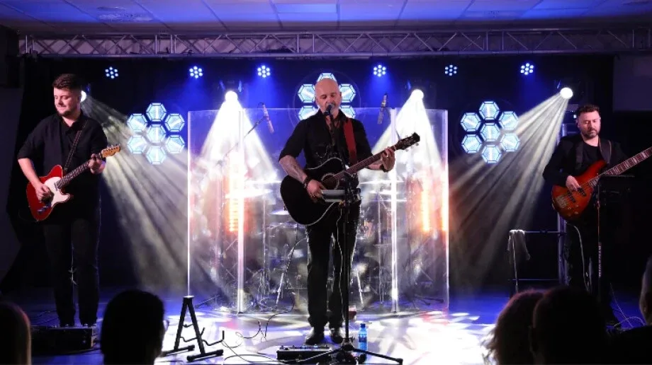 Walentynkowy koncert w Starej Elektrowni. Muzyczna uczta dla zakochanych (zdjęcia)