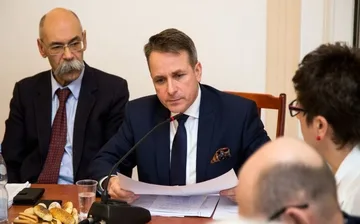 Burmistrz odwołał konkurs na dyrektora MDK