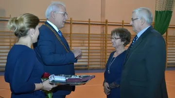 Brok: medale za długoletnie pożycie małżeńskie (zdjęcia)