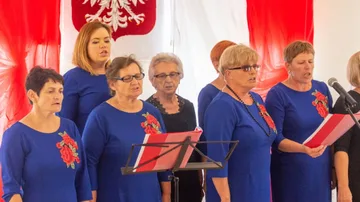 Koncert pieśni patriotycznych w Zarębach Kościelnych (zdjęcia, wideo)