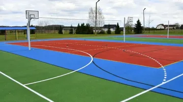 Wielofunkcyjny obiekt sportowy przy ZPPO w Broku oddany do użytku