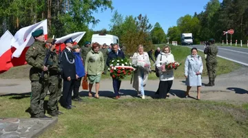 Uroczystości upamiętniające rocznicę Bitwy pod Stokiem z udziałem lokalnej społeczności (zdjęcia)