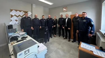 Posterunek Policji w Nurze po remoncie. Uroczyste przekazanie pomieszczeń