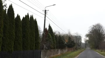 Nowoczesne oświetlenie uliczne już świeci w gminie Brok. Zakończono kolejną inwestycję (zdjęcia)