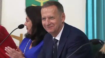 Wójt gminy Ostrów Mazowiecka zarabia więcej. O ile?