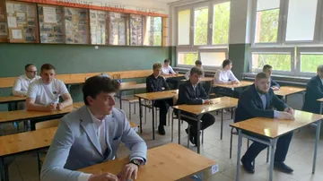 Matura 2026. Pierwszy egzamin z języka polskiego. W małkińskim Staszicu pisze go 85 maturzystów. Połamania piór!