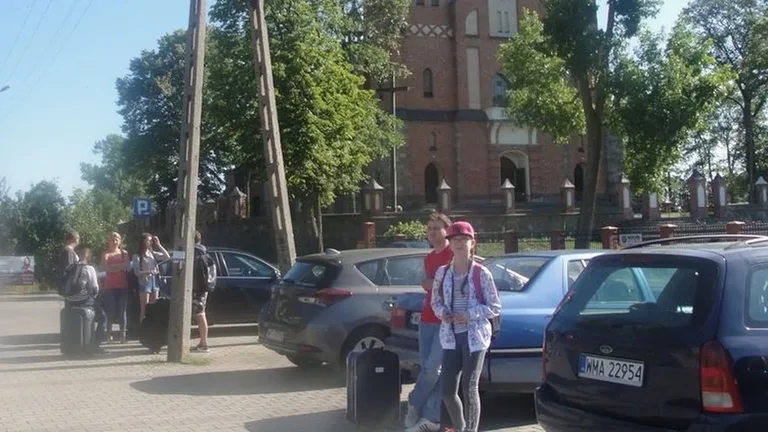 Dzieci z gminy Wąsewo wyruszyły na letnie kolonie (zdjęcia)