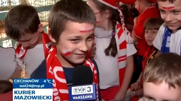 Nur: dzieci, mundurowi i artyści we wspólnym meczu (wideo)