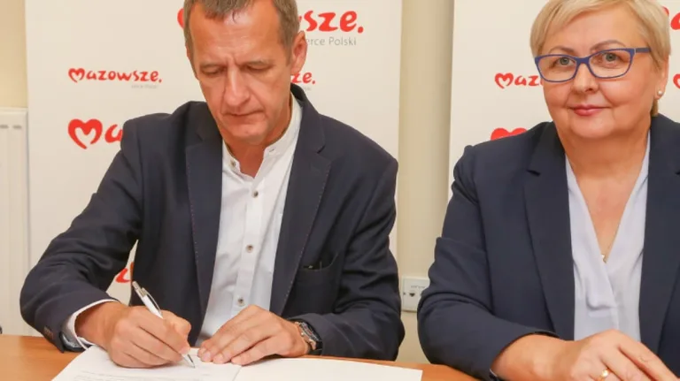 Środki unijne na dofinansowanie oświaty w Komorowie (zdjęcia)