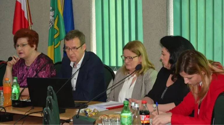 Spotkanie z sołtysami. Dyskutowano o podwyżkach za gospodarowanie odpadami komunalnymi i inwestycjach na 2020 rok
