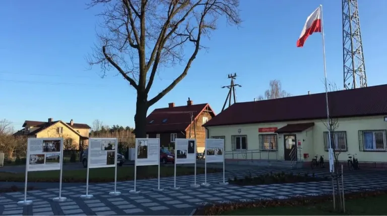Obchody Święta Niepodległości w gminie Boguty-Pianki w formie wystawy
