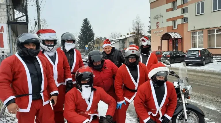Mikołajki z Grupą Motocyklową 'Stajnia' (zdjęcia)