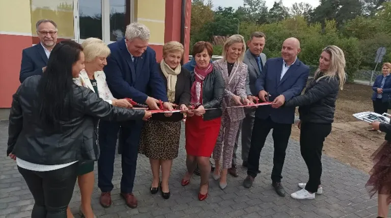 Uroczyste otwarcie świetlicy w Gąsiorowie oraz budynku komunalnego w Zarębach Kościelnych