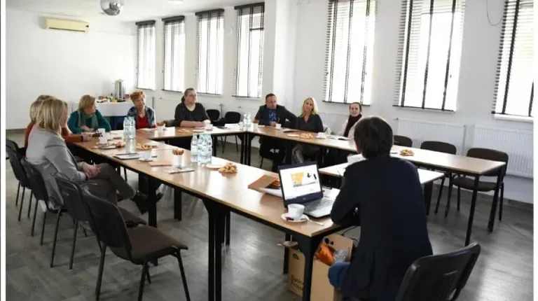 W Małkini Górnej odbyło się seminarium pt. 'Tworzenie projektów społecznych'