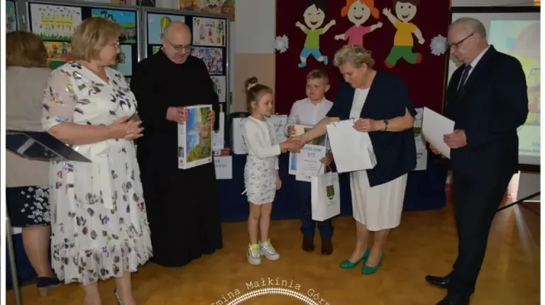 Kreatywność i empatia w Małkinii Górnej. Gala podsumowująca konkurs 'Każdy inny - wszyscy równi'