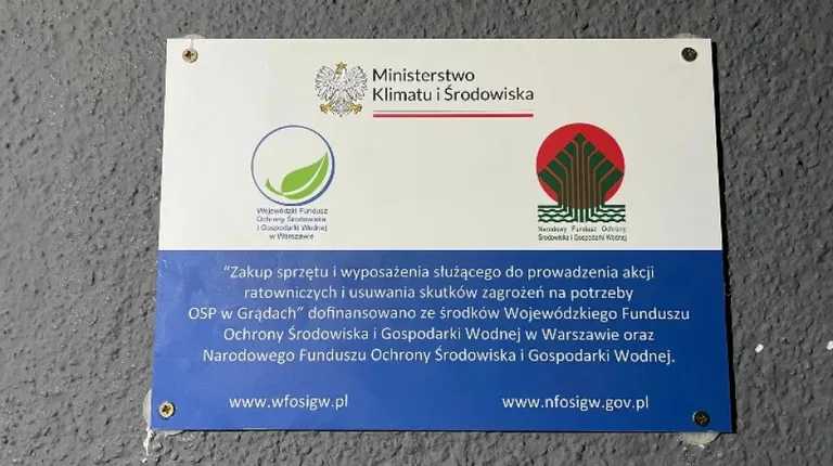 Strażacy z OSP w Grądach otrzymali nowy sprzęt (zdjęcia)