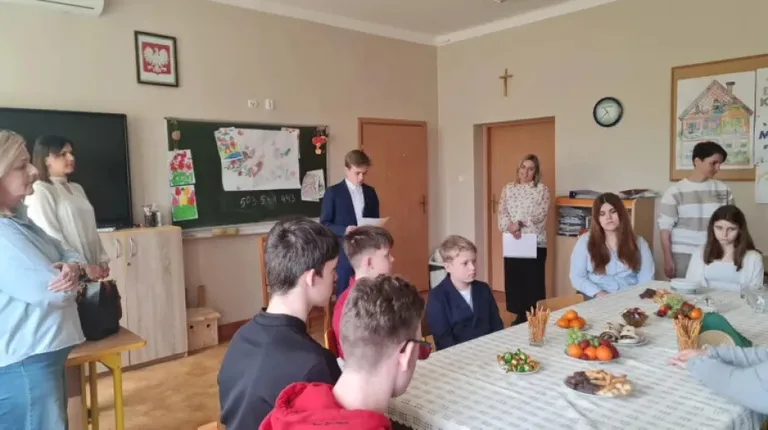 Społeczność Zespołu Placówek Oświatowych w Wąsewie ma WIELKIE SERCE (zdjęcia)