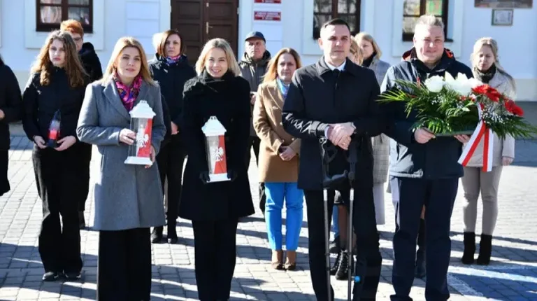 W Broku uczczono pamięć ofiar Zbrodni Katyńskiej i Katastrofy Smoleńskiej (zdjęcia)