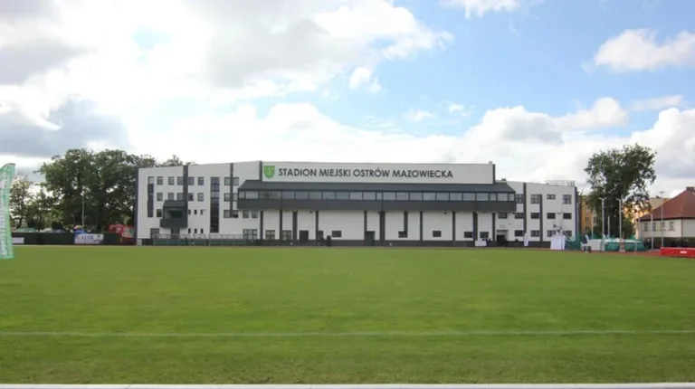 Co ze stadionem miejskim w Ostrowi? Mecze odbywają się gdzie indziej...