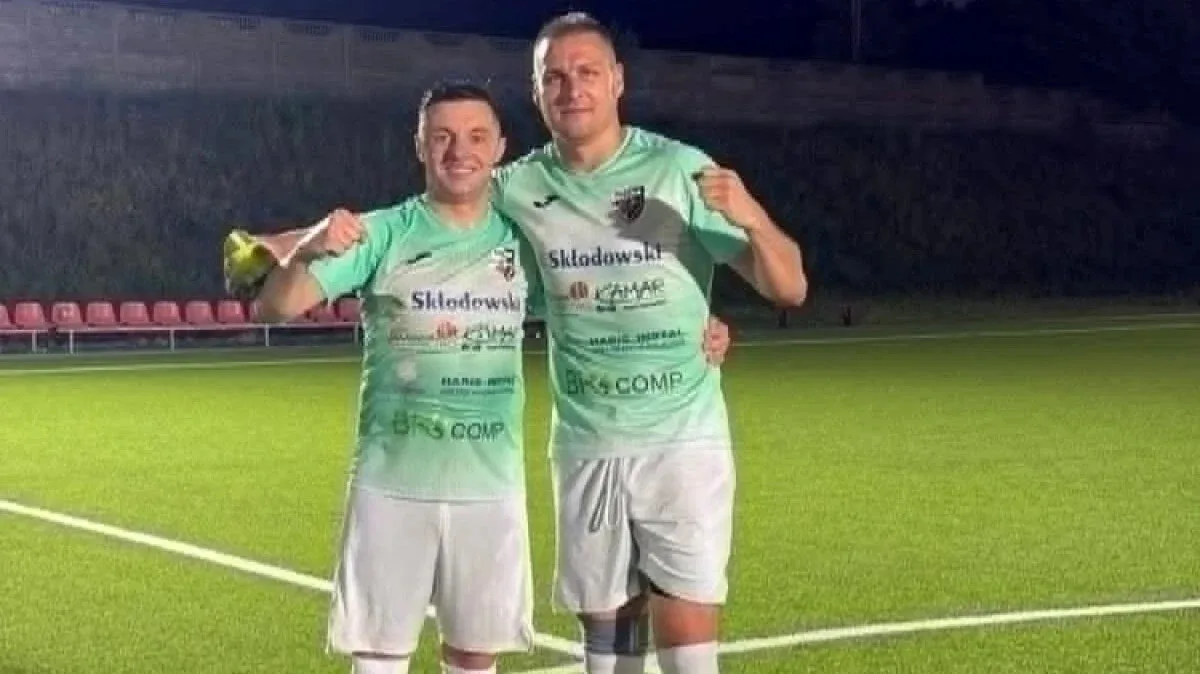 Iskra Zaręby Kościelne z awansem do A-klasy. Remis w Ruchnie wystarczył do świętowania (wideo)