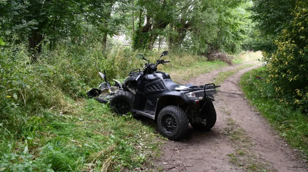 11-latek jechał quadem. Zderzył się z motocyklistą