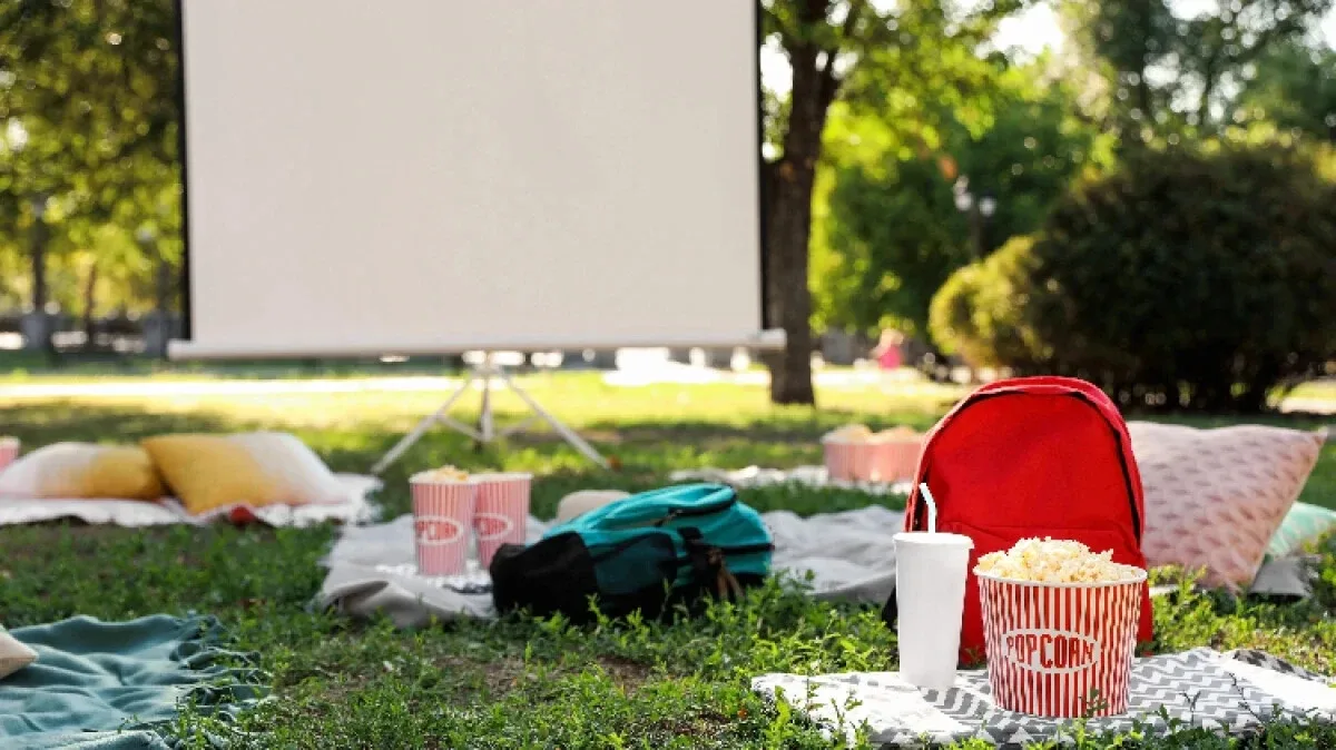 Już dziś kino plenerowe w Zarębach Kościelnych. Na ekranie 'Hopnięci'